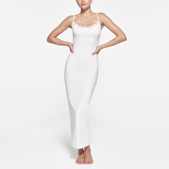 Skims Sheer Cream Maxi Slip, size L - Picture 1 of 9